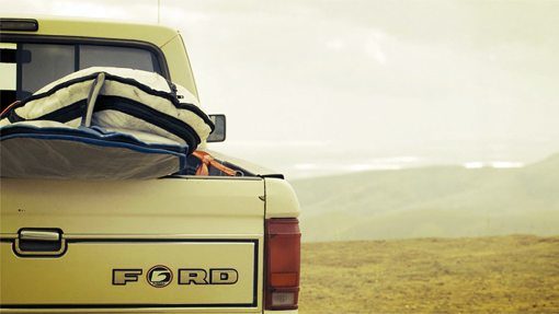 Auto mit Surfboards Auto mit Surfboards