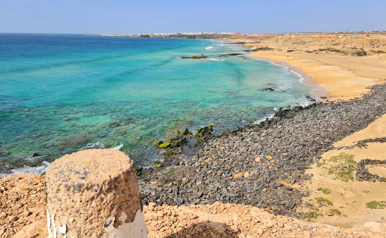 Die Unterschiede zwischen Kitesurfen und Wellenreiten lernen 2 surfkurs fuerteventura surfspot el cotillo